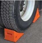 incomaq-soluciones-de-seguridad-bloqueo-de-vehiculos.webp